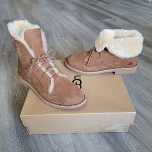 UGG Quincy Water-resistant Suede Boot